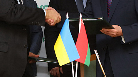 Contracts worth over $400m signed by petrochemical companies at Belarus-Ukraine regional forum
