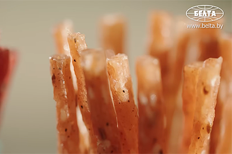 ‘A unique, poultry-based snack’. Exploring Vitebsk delicacy sampled by Lukashenko