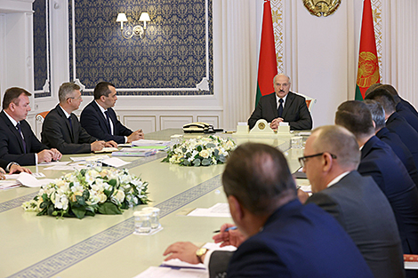 Lukashenko: Belarus should boost food export
