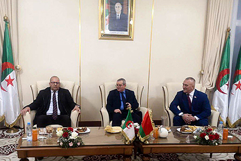 Belarusian MPs study Algerian dairy farming practices