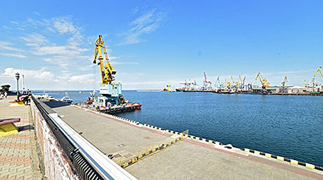 First tanker with Azerbaijani oil for Mozyr Oil Refinery arrives in Odessa port