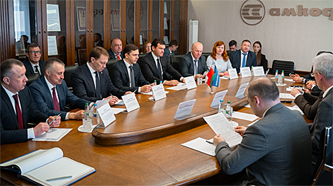 Belarusian Amkodor discusses cooperation prospects with Russia’s Orel Oblast