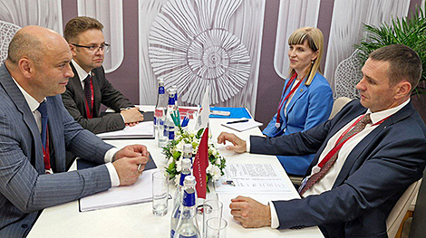 Belarusian ambassador meets with top officials of Russia’s Khabarovsk Territory