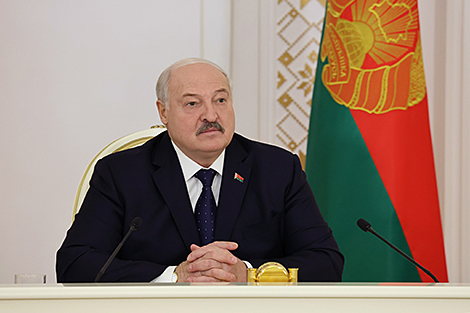 Lukashenko proposes to make list of honest businesses to be exempt from inspections