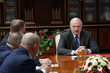 Belarus president unhappy about problems with food export to Russia