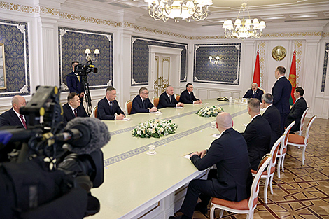 Lukashenko: Belarus’ banking sector needs to be streamlined