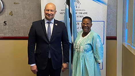 Belarus, Botswana consider ways to develop economic relations