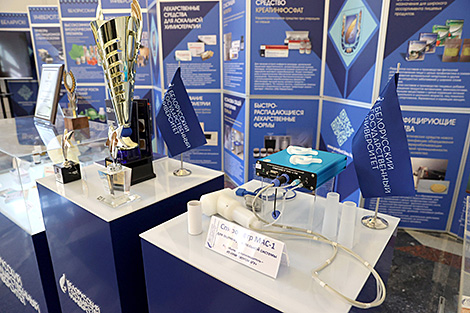 Lukashenko gets familiar with BSU scientific research results