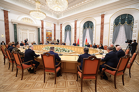 Lukashenko: We will spare no expense on science, but we need results