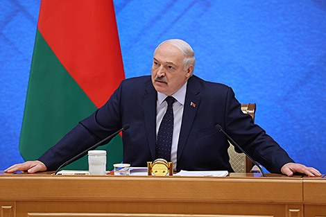 Lukashenko: Belarus should bolster its manufacturing competencies