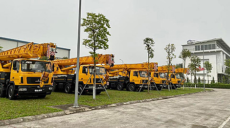 Belarusian MAZ ships five automobile cranes to Vietnam