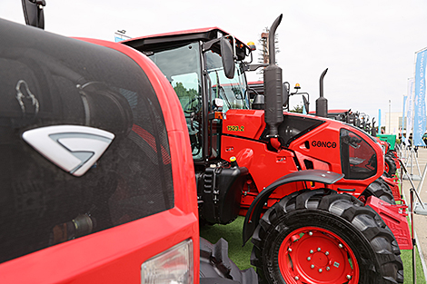 Share of Belarusian tractors in Azerbaijani market at 80%