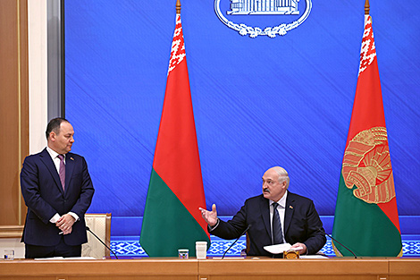 Lukashenko points out banking sector shortcomings