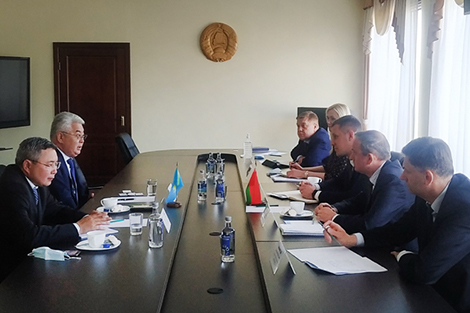 Belarus, Kazakhstan agree to expand cooperation in construction