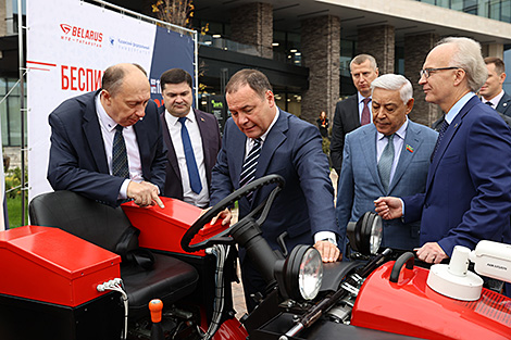 Belarusian MTZ’s driverless tractor presented in Russia’s Tatarstan