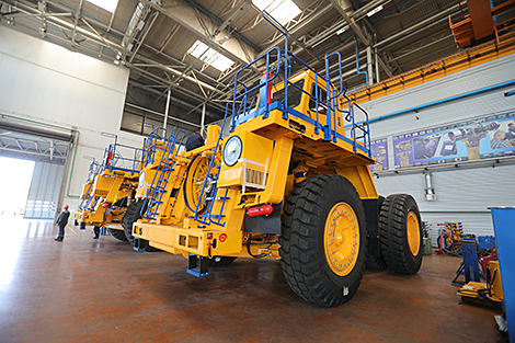 Belarusian BelAZ ships second batch of haul trucks to India