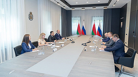 Belarus’ ambassador, Pskov Oblast governor discuss expansion of supplies