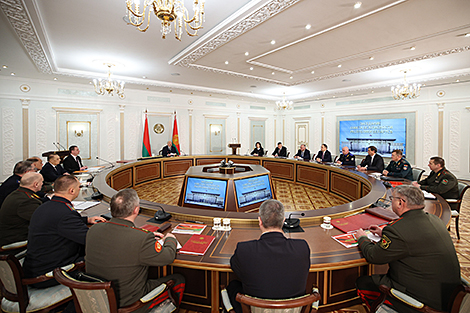 Lukashenko explains when Belarus will have no problems in economy