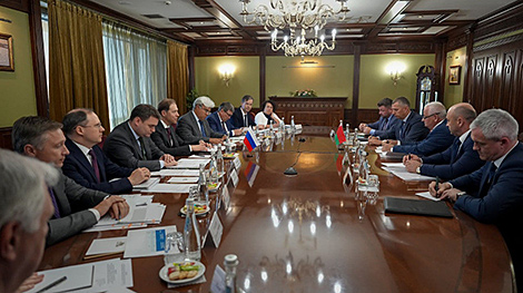 Parkhomchik, Manturov discuss Belarus-Russia investment projects