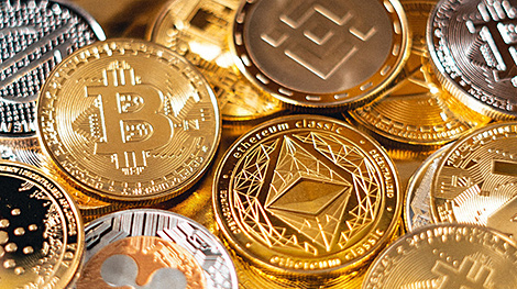 Lukashenko gets proposal to establish crypto bank in Belarus