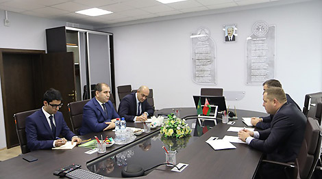 Armenia interested in cooperation with Belarus in IT, woodworking