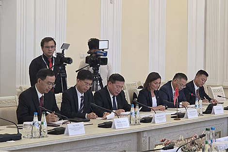 China’s Anhui Province proposes sister-city partnerships, joint projects to Brest Oblast
