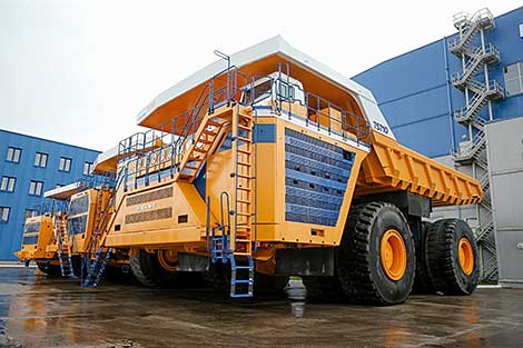 Belarusian BelAZ to advance cooperation, reinforce business ties with Zimbabwean companies