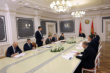 Lukashenko: Belarus-Russia trade projected to hit record high of $60bn