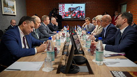 Belarusian MTZ seeks to expand cooperation with Udmurt Republic of Russia