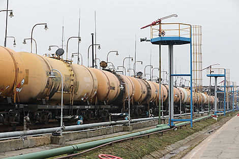 PM: Russia delivers oil to Belarus in line with contracts