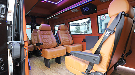 MAZ and MAZ-Kupava present premium-class bus