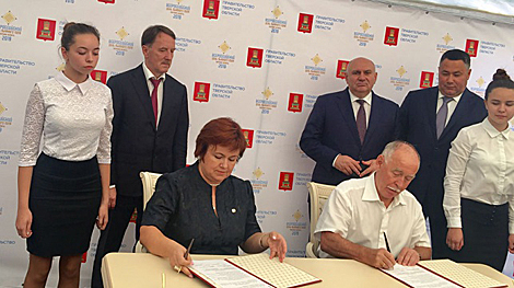 Belarusian light industry concern, Russian Flax Union sign cooperation agreement