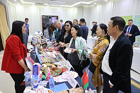 Mongolia-Belarus business forum nets $20m in contracts