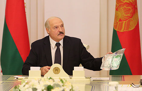 Belarus president wants domestic production of respirators launched