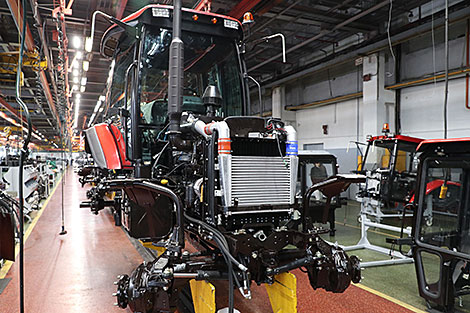 Belarusian manufacturers urged to work harder in Russian market