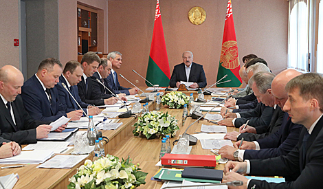 Lukashenko displeased with sales of Belarusian products abroad