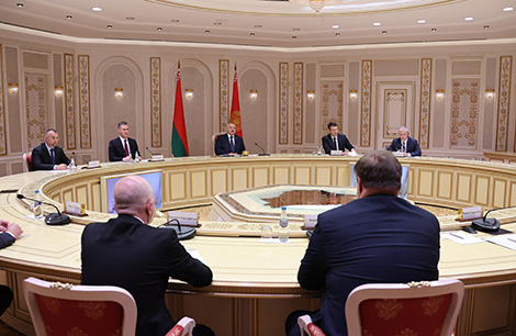 Lukashenko suggests setting up joint companies in Kursk Oblast