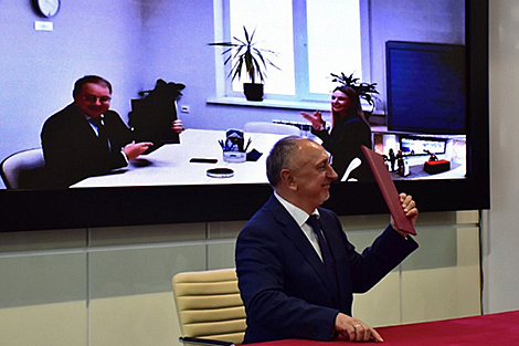 China-Belarus industrial park, Russia's economic zone sign cooperation agreement