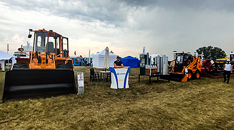 Belarus’ Amkodor showcases its machinery at exhibition in Russia’s Novosibirsk Oblast