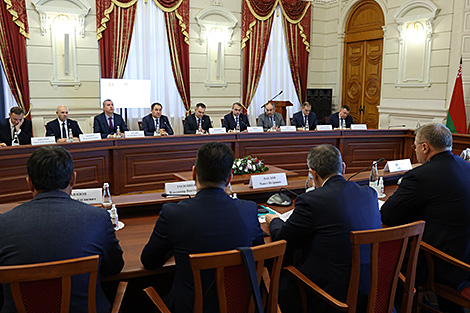 Belarus, Russia’s Astrakhan Oblast sign cooperation agreements