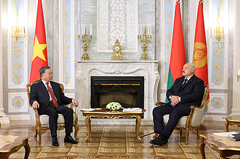Belarus ready to resume defense industry supplies to Vietnam