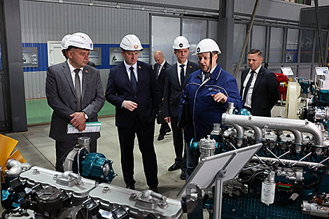 Belarusian PM visits Minsk Motor Plant