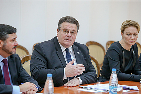 Литва предлагает наладить регулярные поставки нефти и газа в Беларусь через свою инфраструктуру