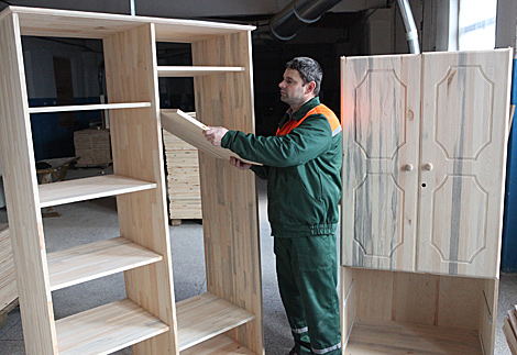 Польский инвестор заинтересован в создании мебельного производства в Поставском районе