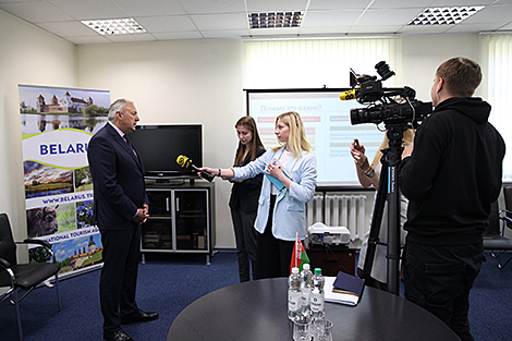 Поддержка экономики на фоне пандемии не ограничится одним пакетом мер - Румас