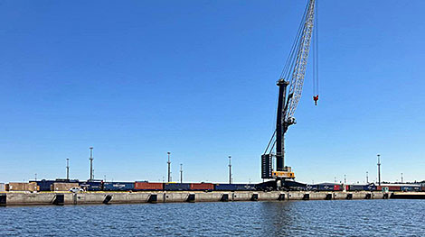Губернатор Архангельской области предложил использовать морской порт для перевалки белорусских грузов