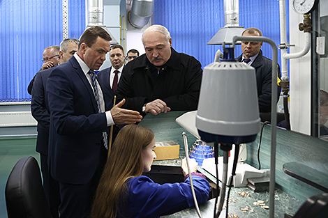 Лукашенко: алмазообработка и ювелирное производство Беларуси должны превзойти мировой уровень