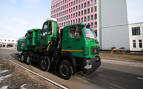 МАЗ презентовал в Могилеве сверхбыстрого 