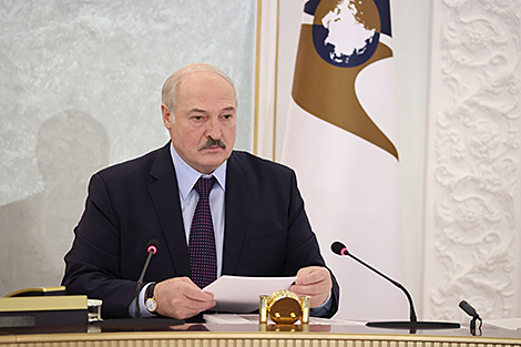 Лукашенко: необходимо использовать потенциал ЕАЭС для продвижения продукции на рынки третьих стран