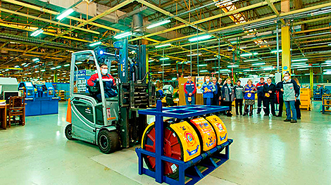 БМЗ выпустил 700-тысячную тонну бортовой бронзированной проволоки